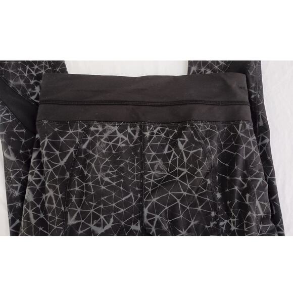 Lululemon Run: Top Speed Crop *Full-On Luxtreme
Star Crushed Coal Black Size 4 - Picture 5 of 9
